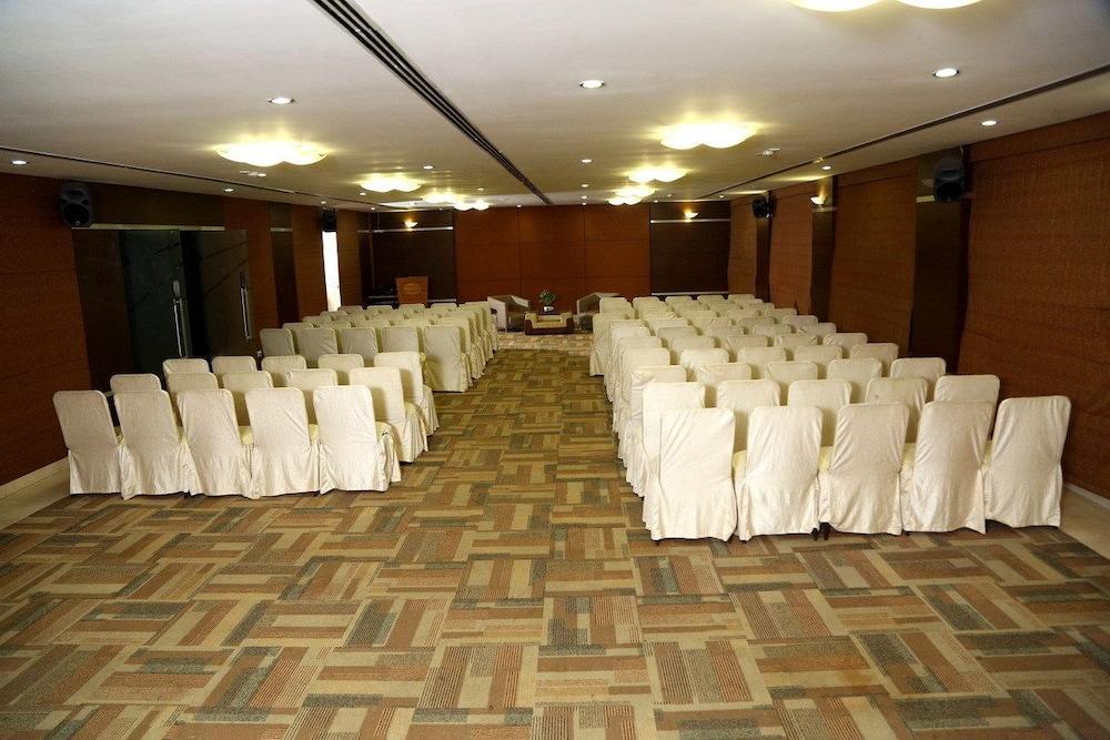 The Verda Saffron Hotel Mangalore Eksteriør bilde